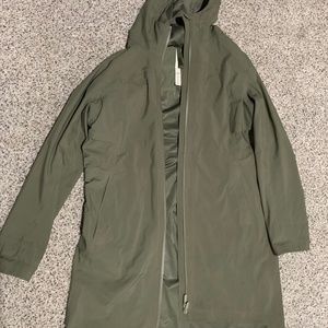 Lululemon Rebel Rain Jacket size 10